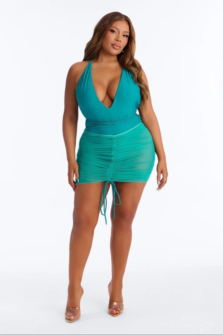 NEW! Hampton Heat Teal 1 Piece Plunge Swimsuit & Cover Up Mesh Skirt Set Size 1X